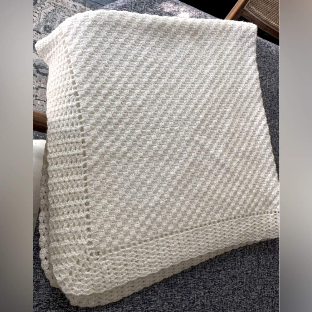 Vintage Hand Knit Crocheted White Baby Blanket Gender Neutral Lap Doll Blanket